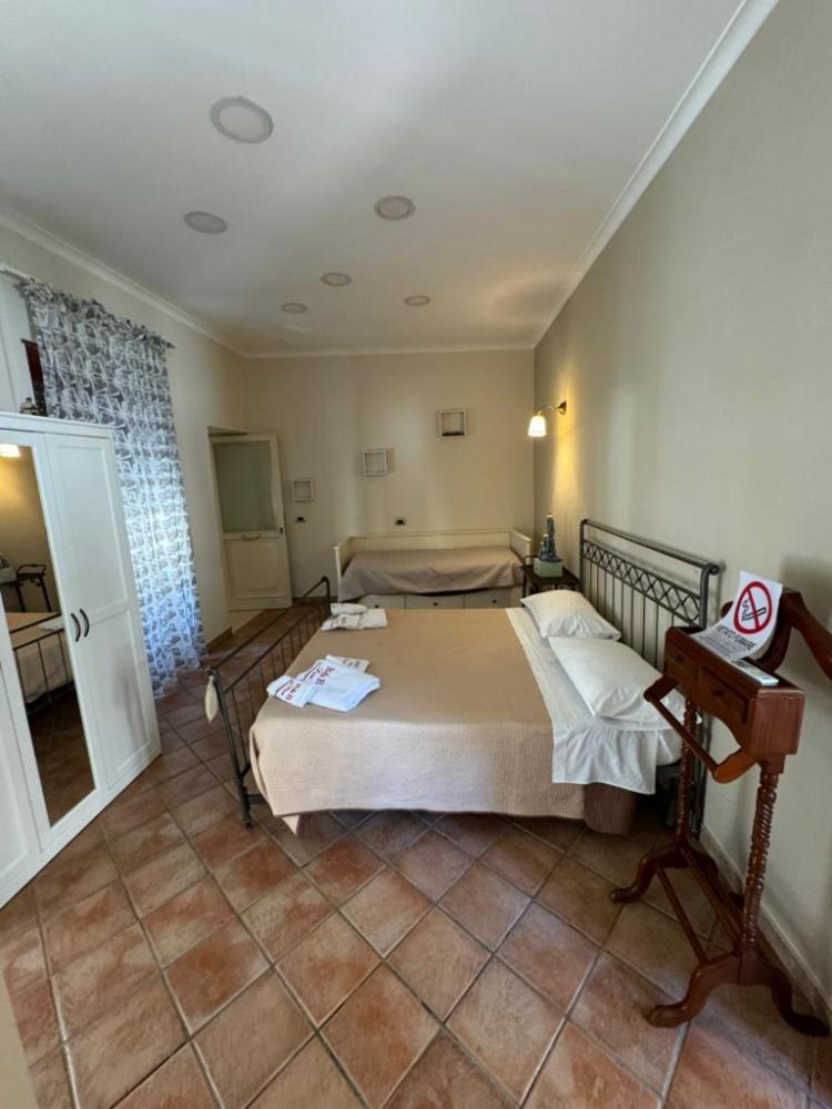 Beb Don Gennaro Bed & Breakfast Napoli Dış mekan fotoğraf
