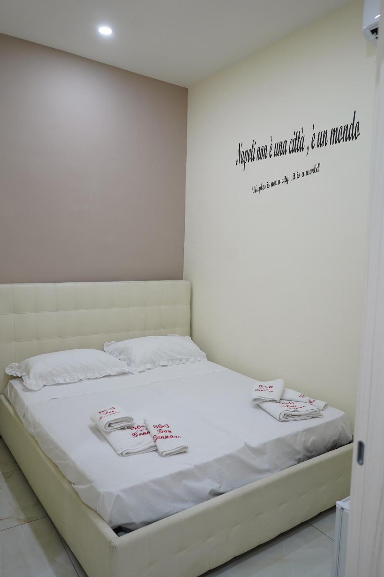 Beb Don Gennaro Bed & Breakfast Napoli Dış mekan fotoğraf
