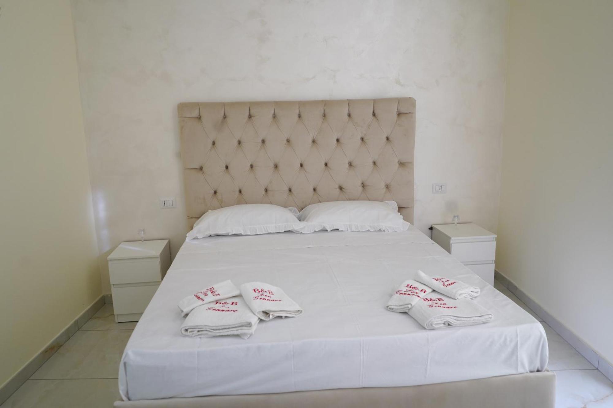 Beb Don Gennaro Bed & Breakfast Napoli Dış mekan fotoğraf