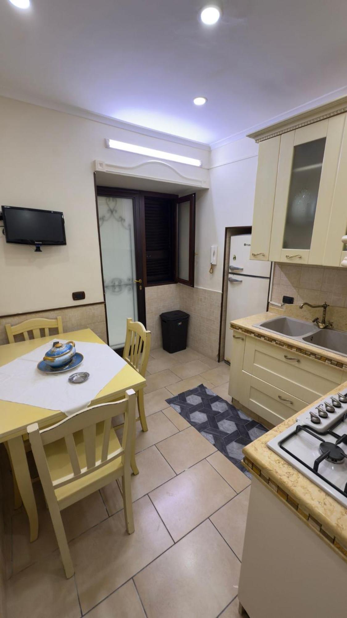 Beb Don Gennaro Bed & Breakfast Napoli Dış mekan fotoğraf